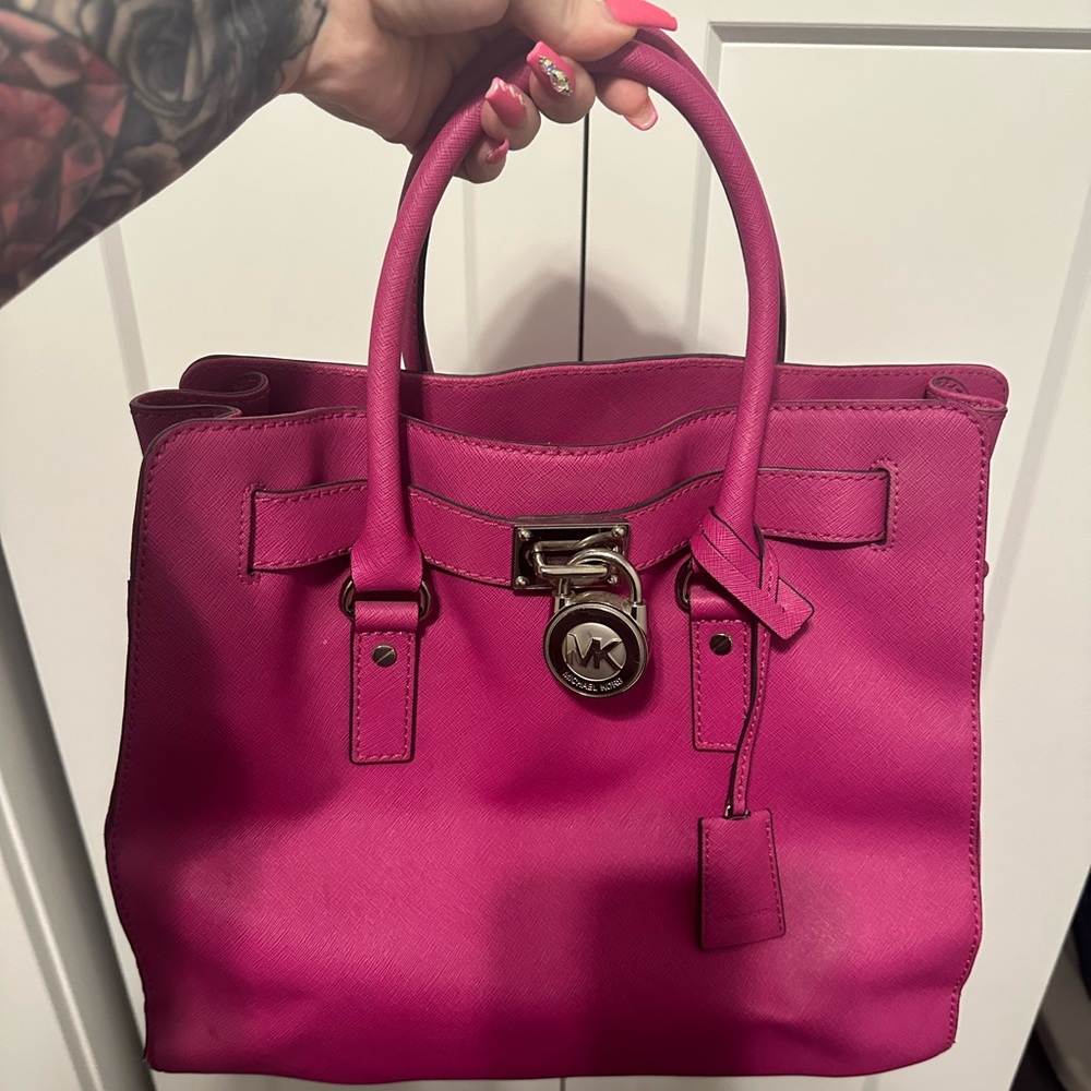 Hot pink MK large